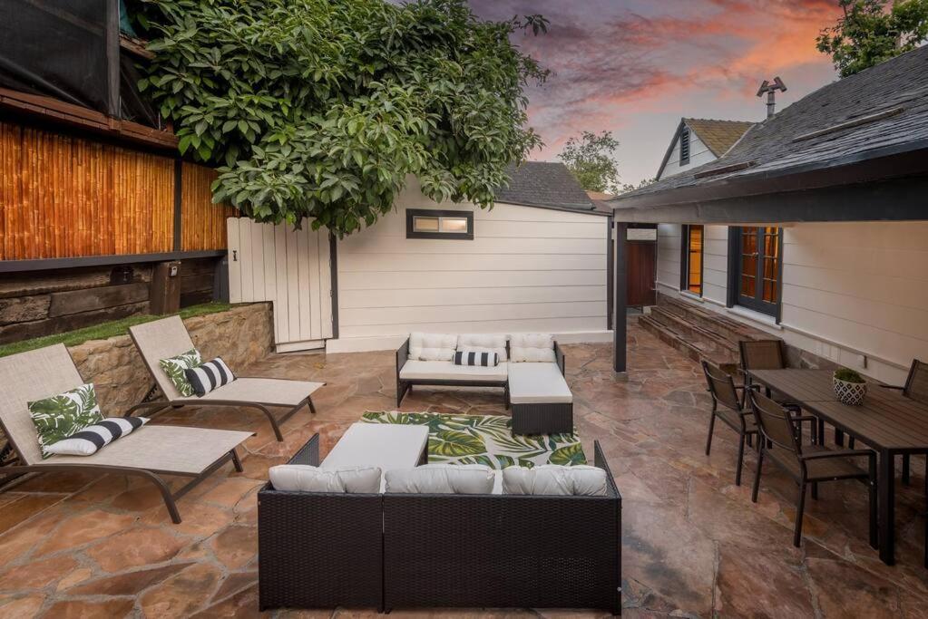 Appartement Luxurious Bel Air W/ Jacuzzi! 2bd 2ba Los Angeles
